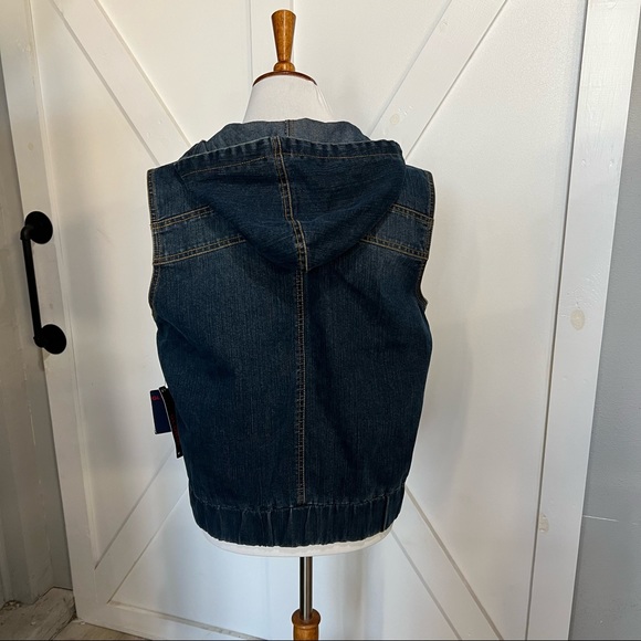 Hooded jean vest NWT - Picture 12 of 12